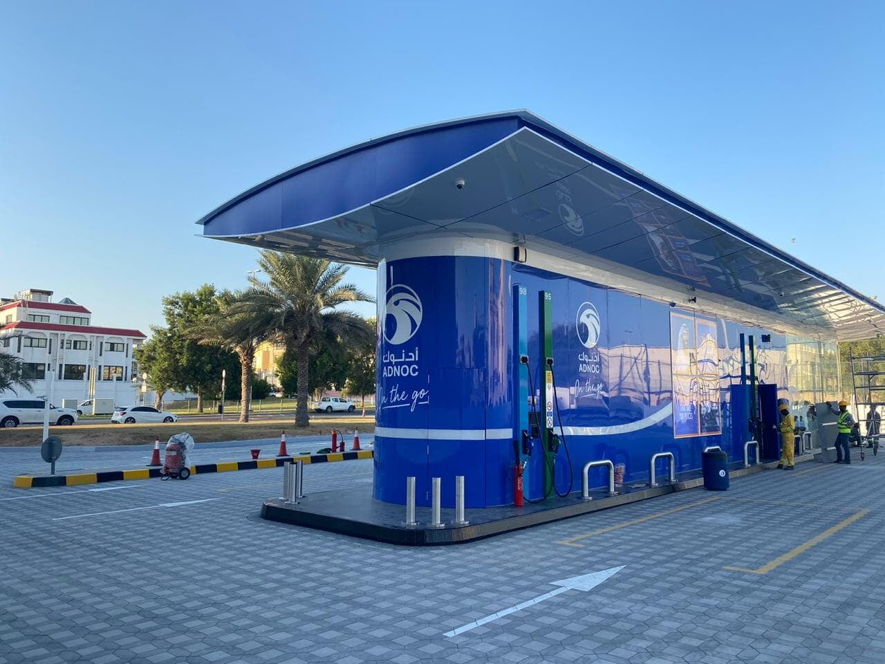 ADNOC station Abu Dhabi clad with ALUCOPANEL, photo 5