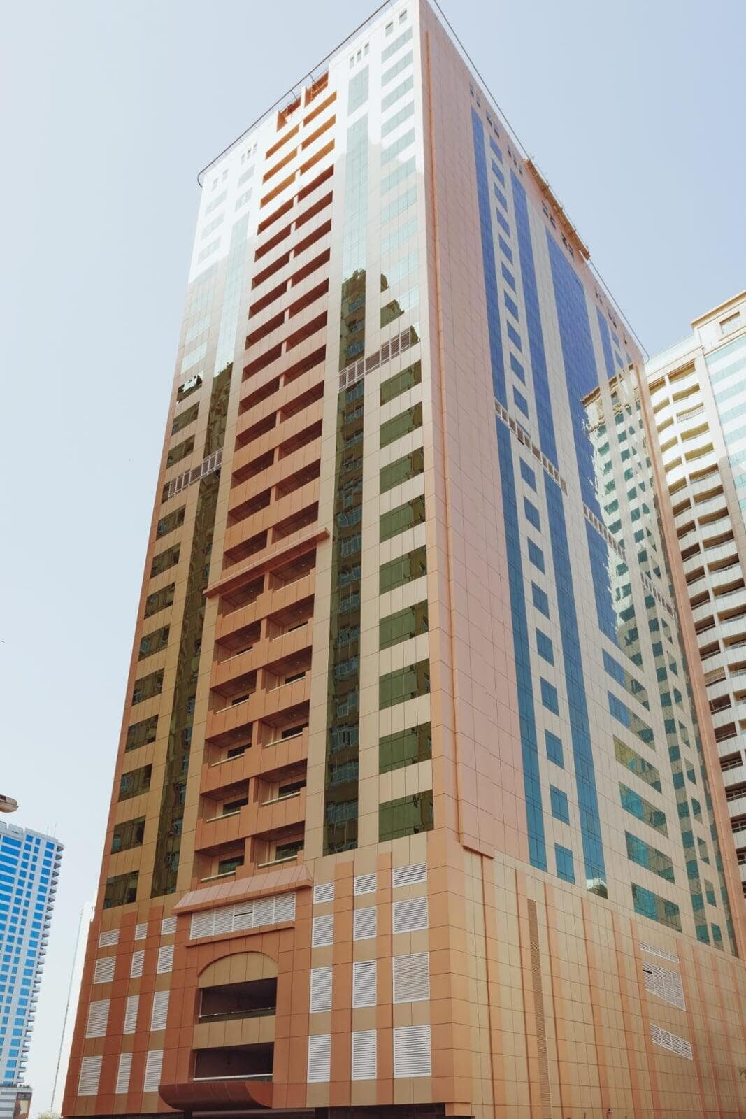 ALUCOPANEL facade cladding on Al Majaz Building, Sharjah
