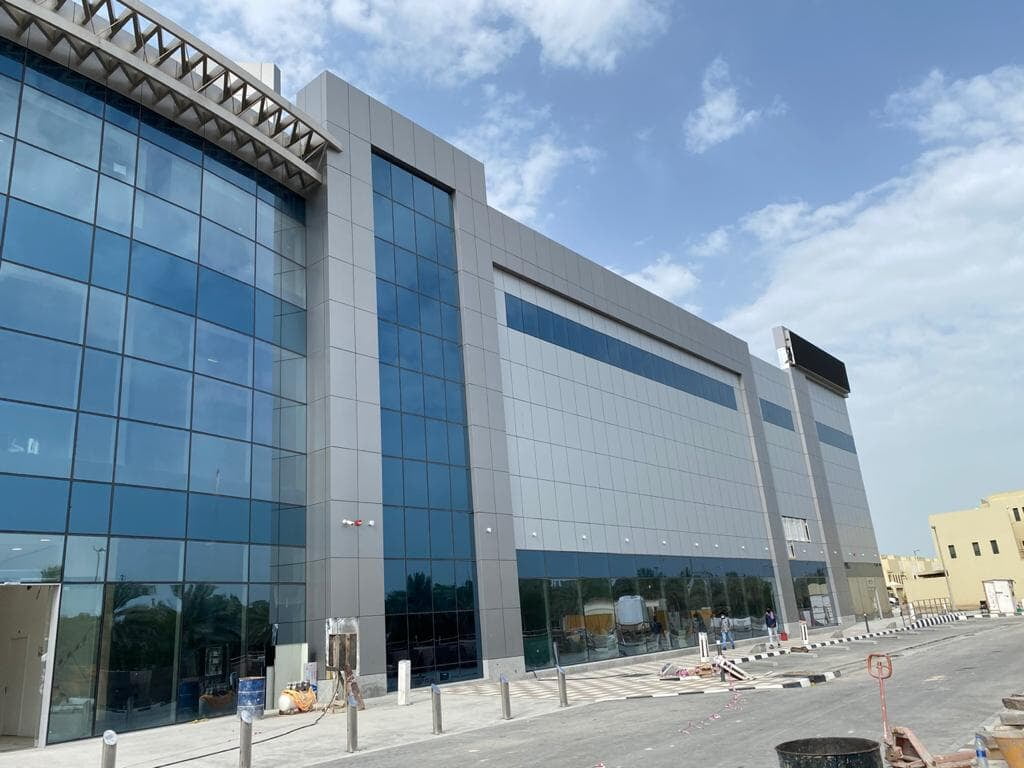 Armed Forces Cooperative Society commercial building with ALUCOPANEL cladding