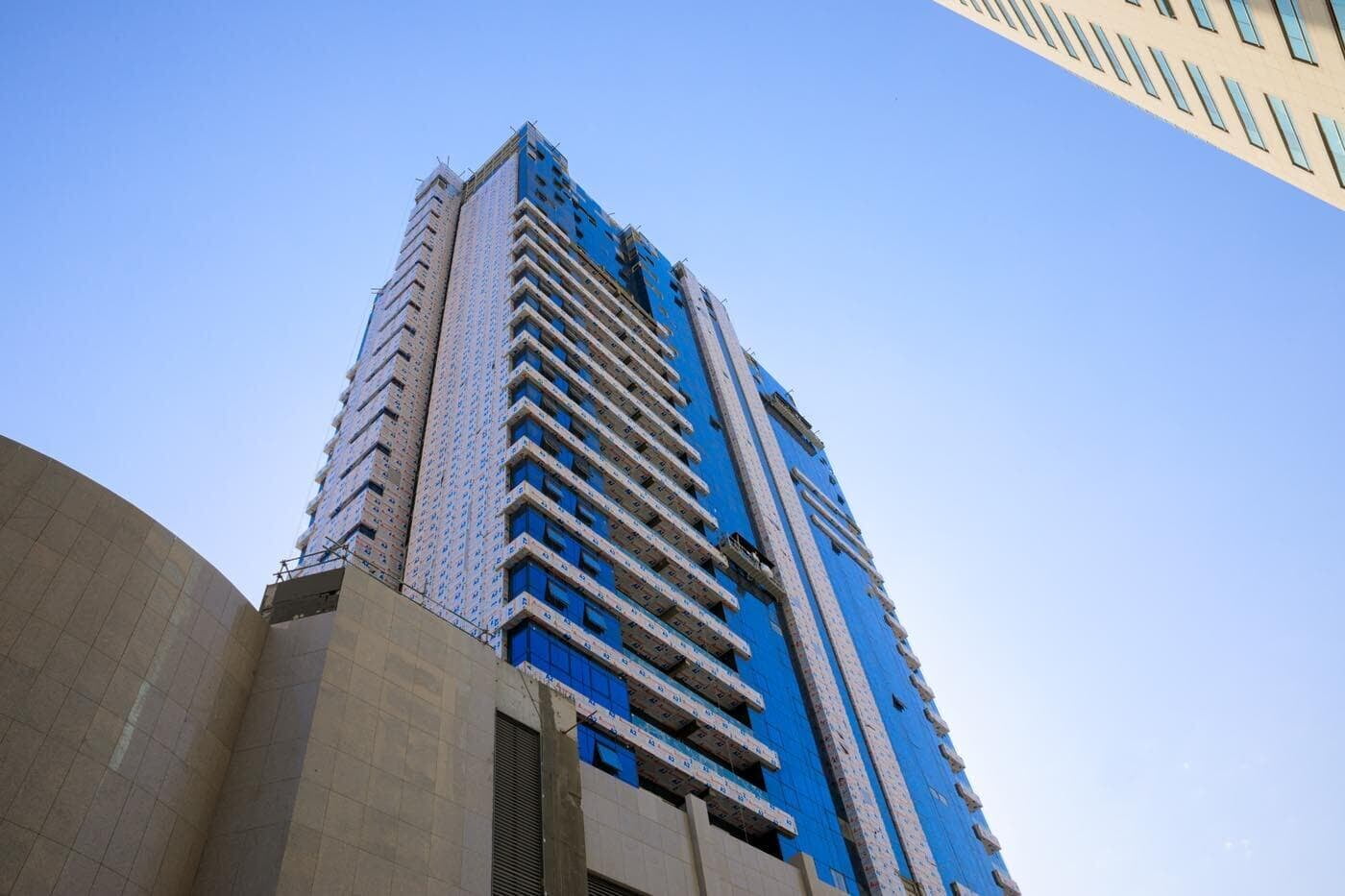 Eclipse Twin Tower in Abu Dhabi with ALUCOPANEL facade