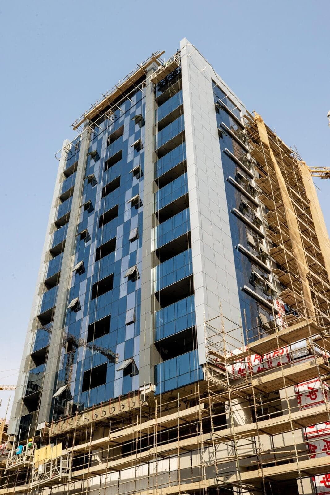 G+2 Podium Al Satwa clad with ALUCOPANEL A2, photo 6