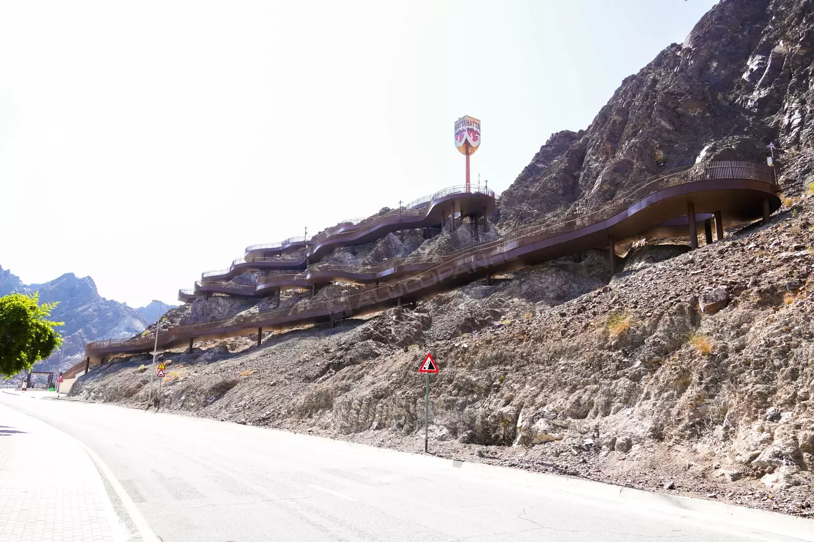 Hatta Dam ramp and stair clad with ALUCOPANEL A2 Almond, photo 4