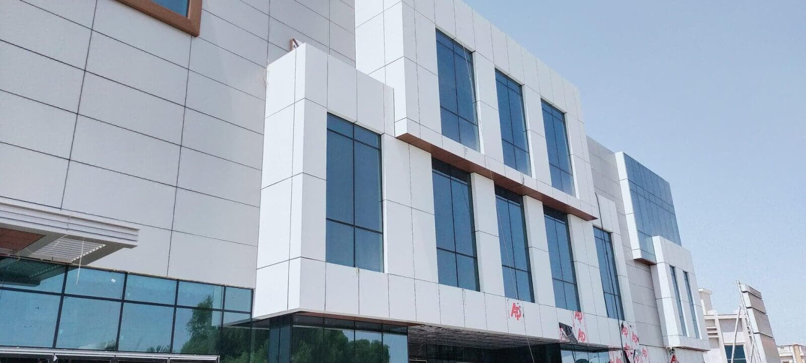 ALUCOPANEL A2 Champagne Gold cladding, Umm Suqeim 2 shopping mall