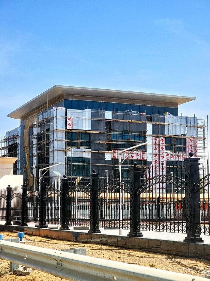 Sheikh Zayed Housing Committee Building Ras Al Khaimah clad with ALUCOPANEL FR, photo 3