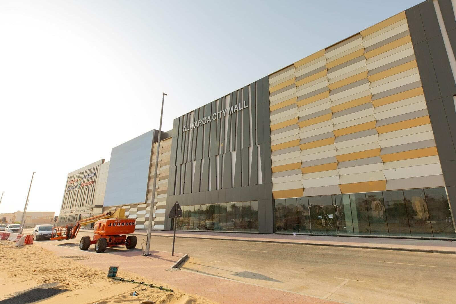 Union Coop Hypermarket Al Warqa clad with ALUCOPANEL A2, photo 16