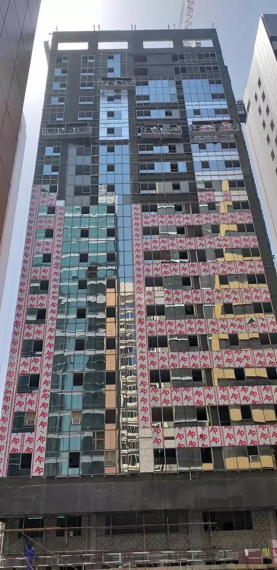 Commercial building in Abu Dhabi with ALUCOPANEL A2 facade