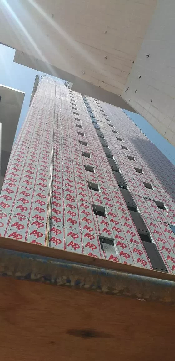 ALUCOPANEL cladding on the Abu Dhabi commercial building