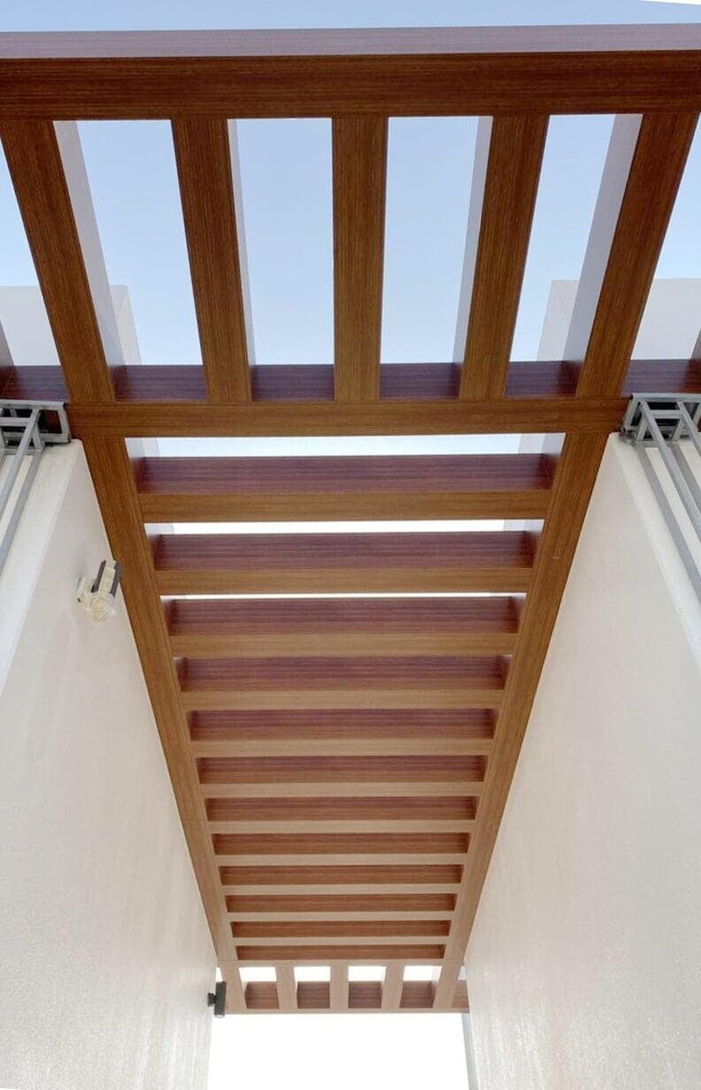 Al Ain Cycle Track clad with ALUCOPANEL FR Walnut Wood, photo 6