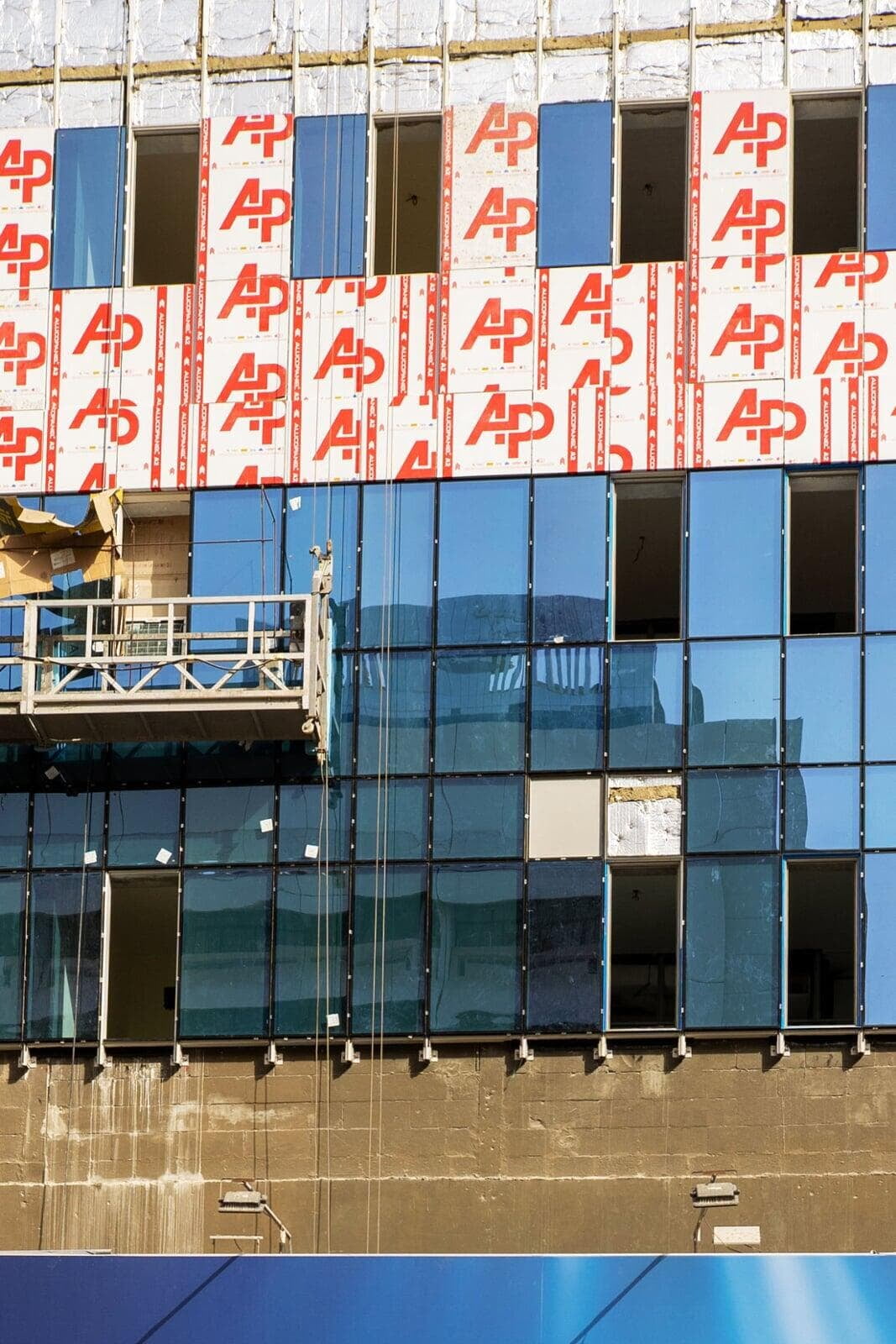 Commercial Building No. 2, ALUCOPANEL A2 facade system during installation, photo 4