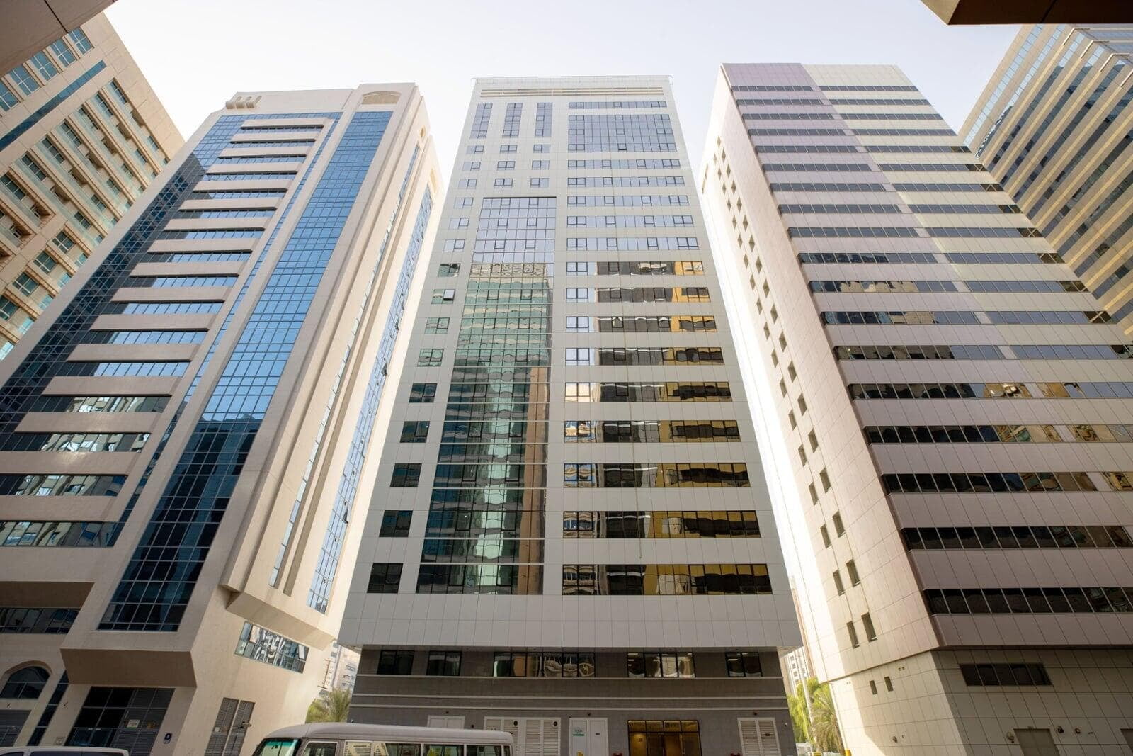 Commercial Building No. 1 Abu Dhabi clad with ALUCOPANEL A2, photo 5