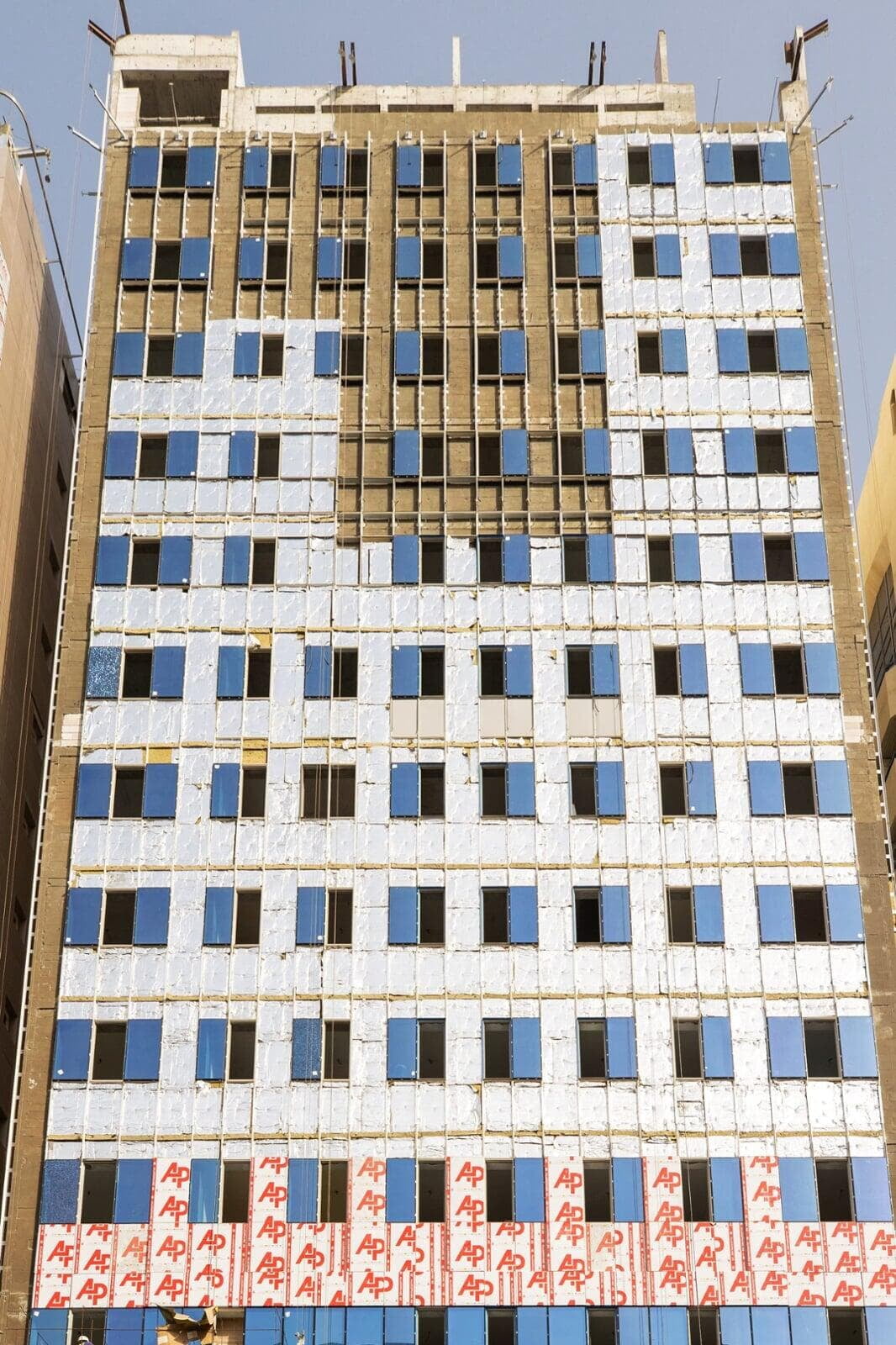 Commercial Building No. 2, ALUCOPANEL A2 facade system during installation, photo 3
