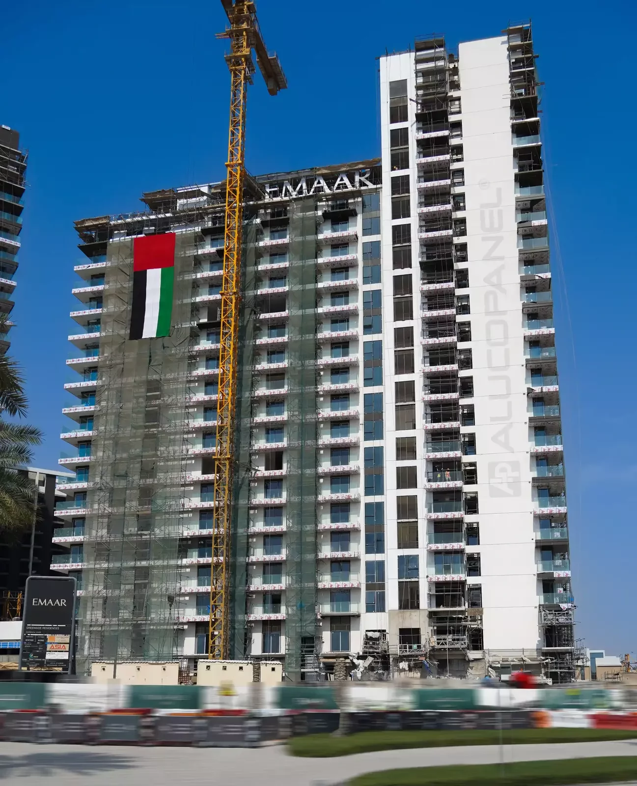 Green Side Residences in Dubai Hills, clad with ALUCOPANEL