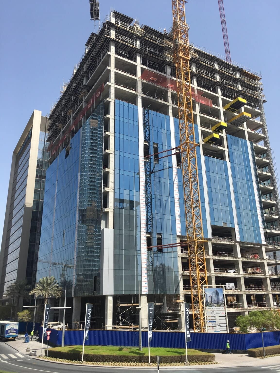 HSBC Headquarters Downtown Dubai clad with ALUCOPANEL A2, photo 2