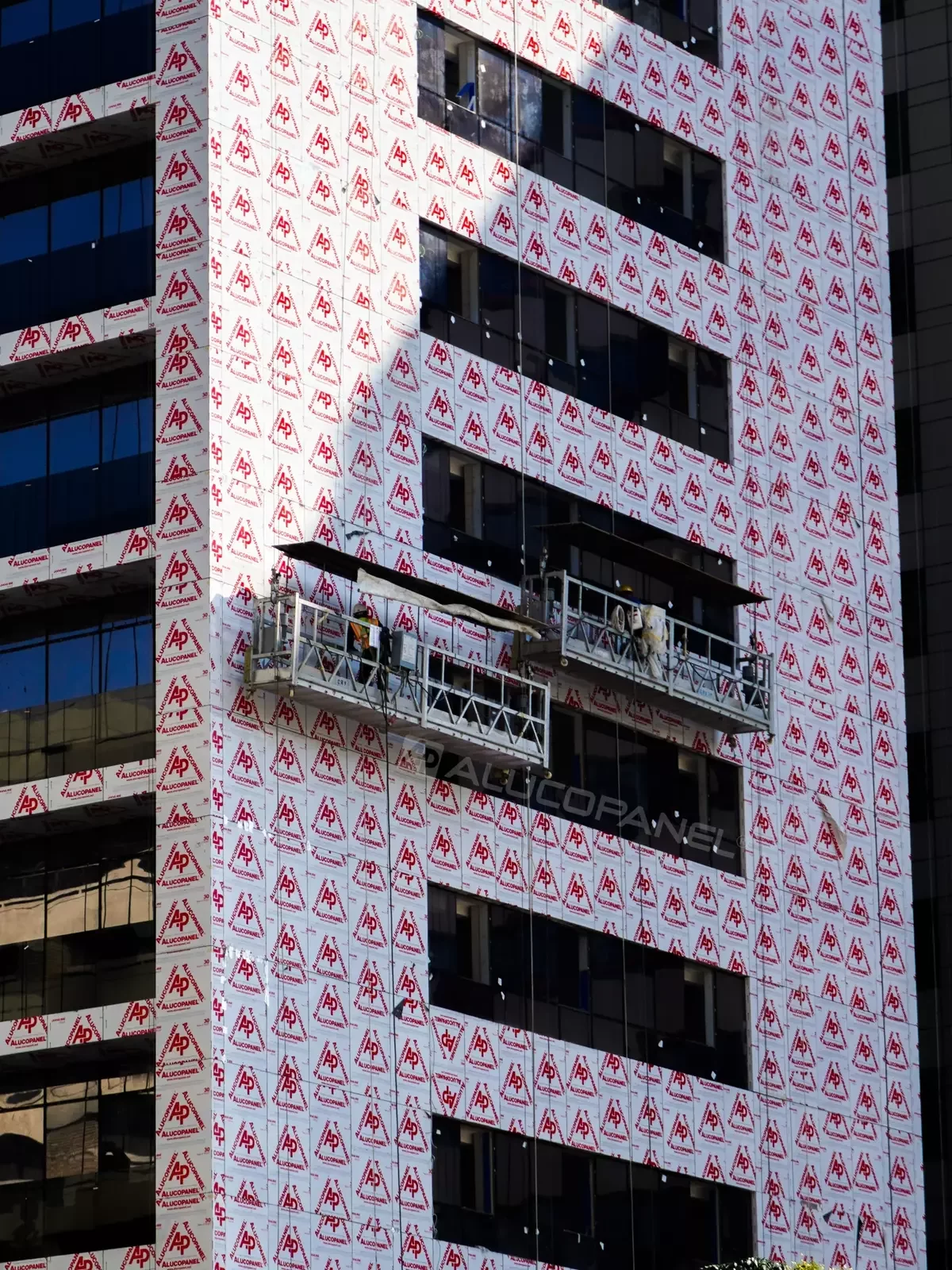 JSD Tower Abu Dhabi clad with ALUCOPANEL A2, photo 2