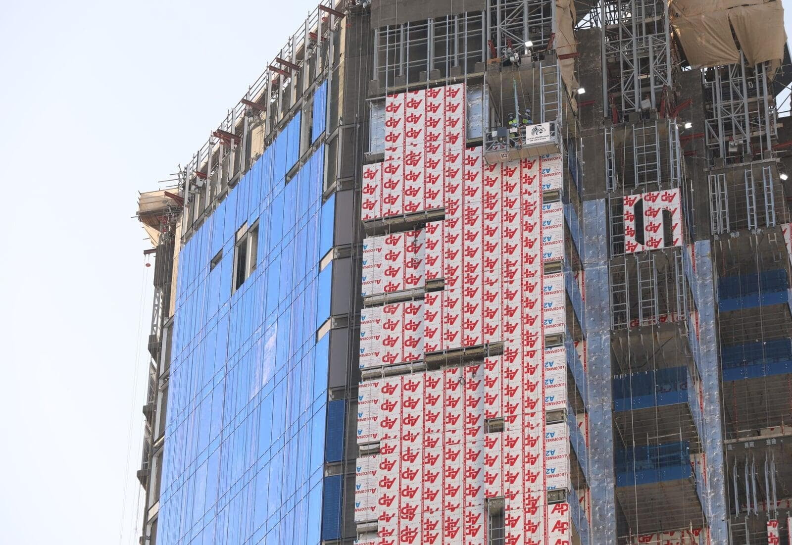 Kempinski Hotel Business Bay clad with ALUCOPANEL A2, photo 9