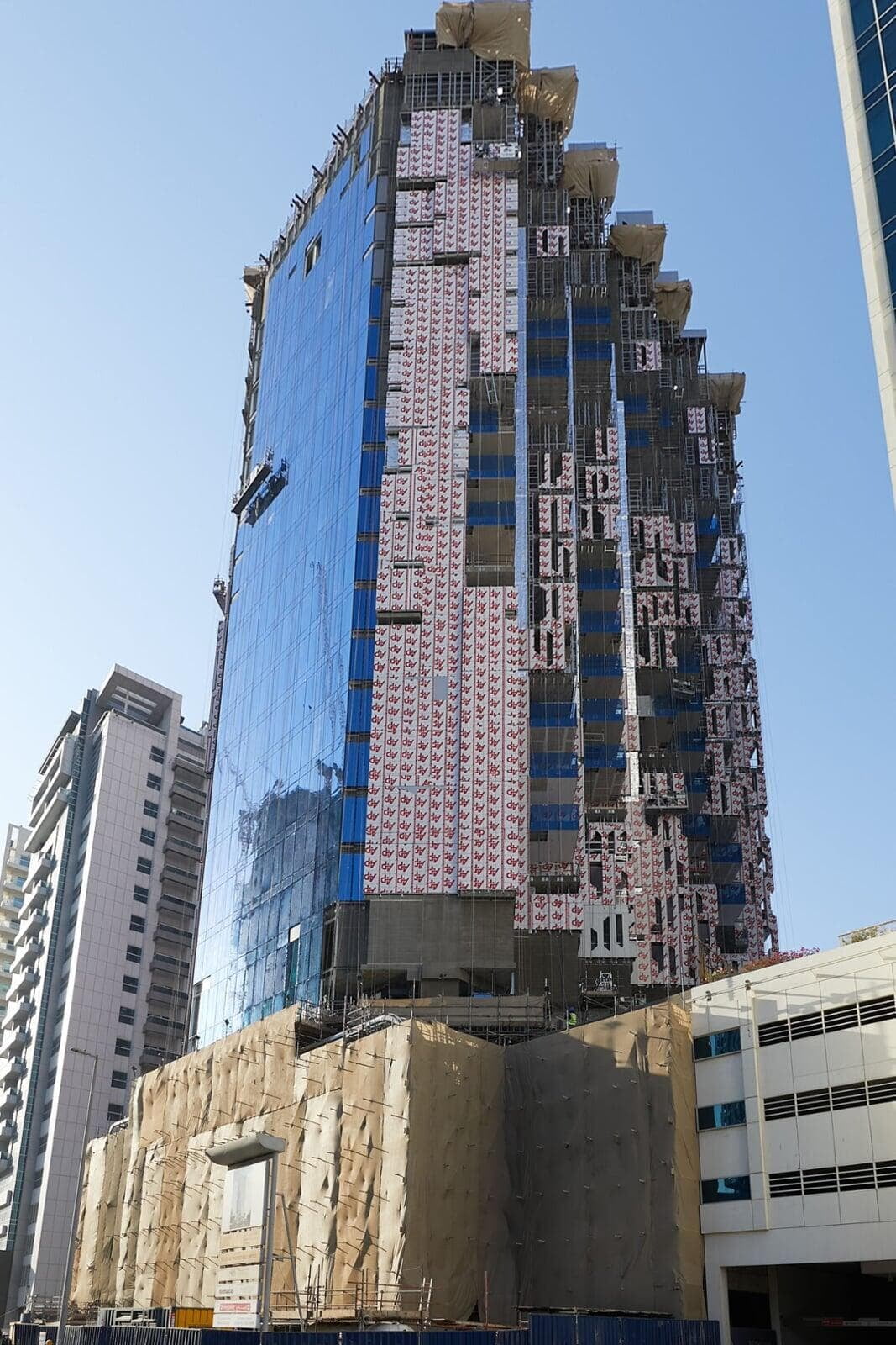Kempinski Hotel Business Bay clad with ALUCOPANEL A2, photo 13