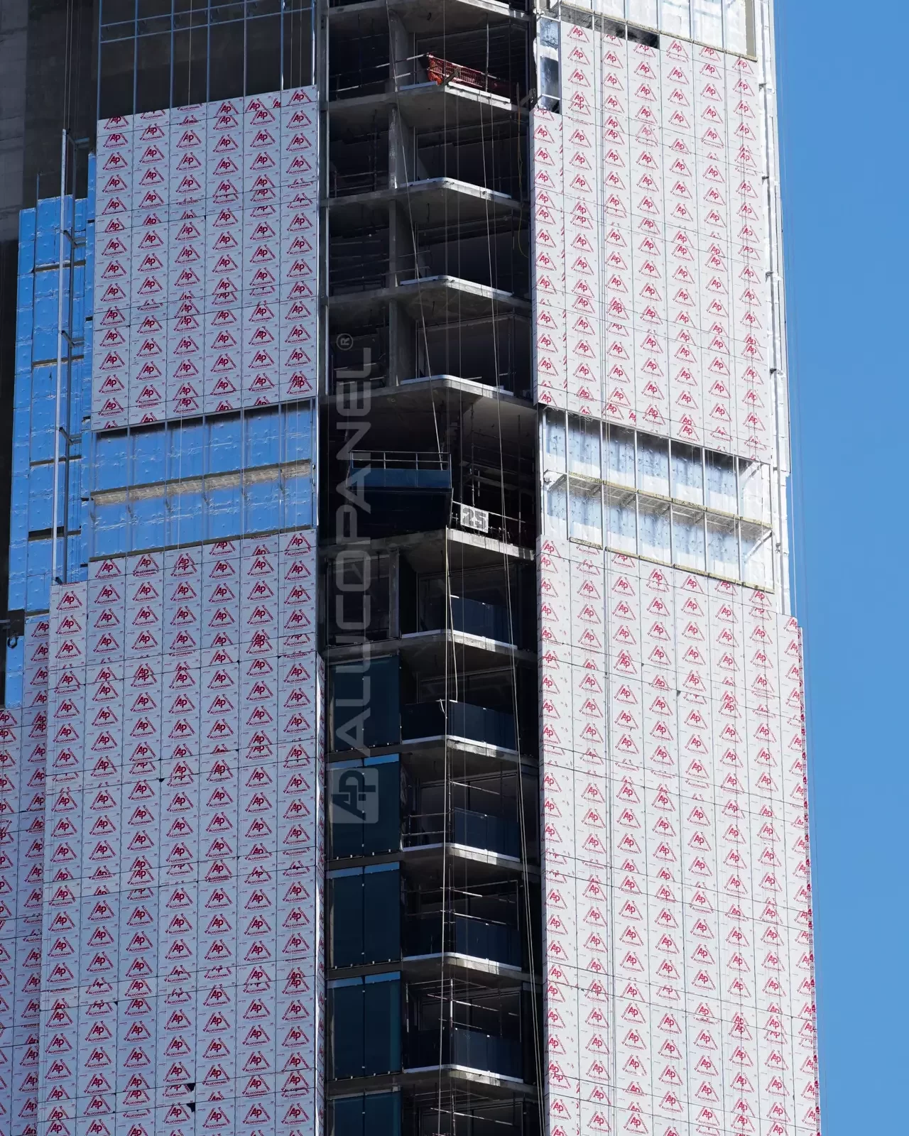 Nautica Two Dubai Maritime City clad with ALUCOPANEL A2, photo 4
