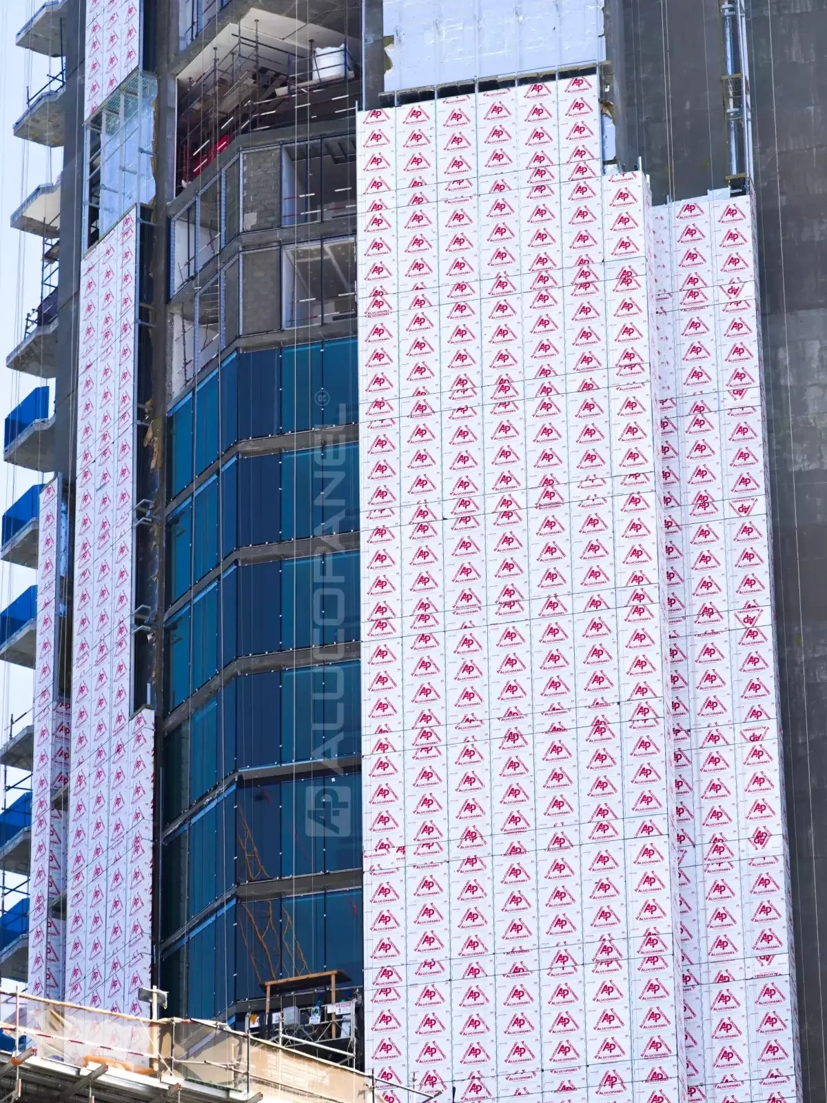 Nautica Two Dubai Maritime City clad with ALUCOPANEL A2, photo 6