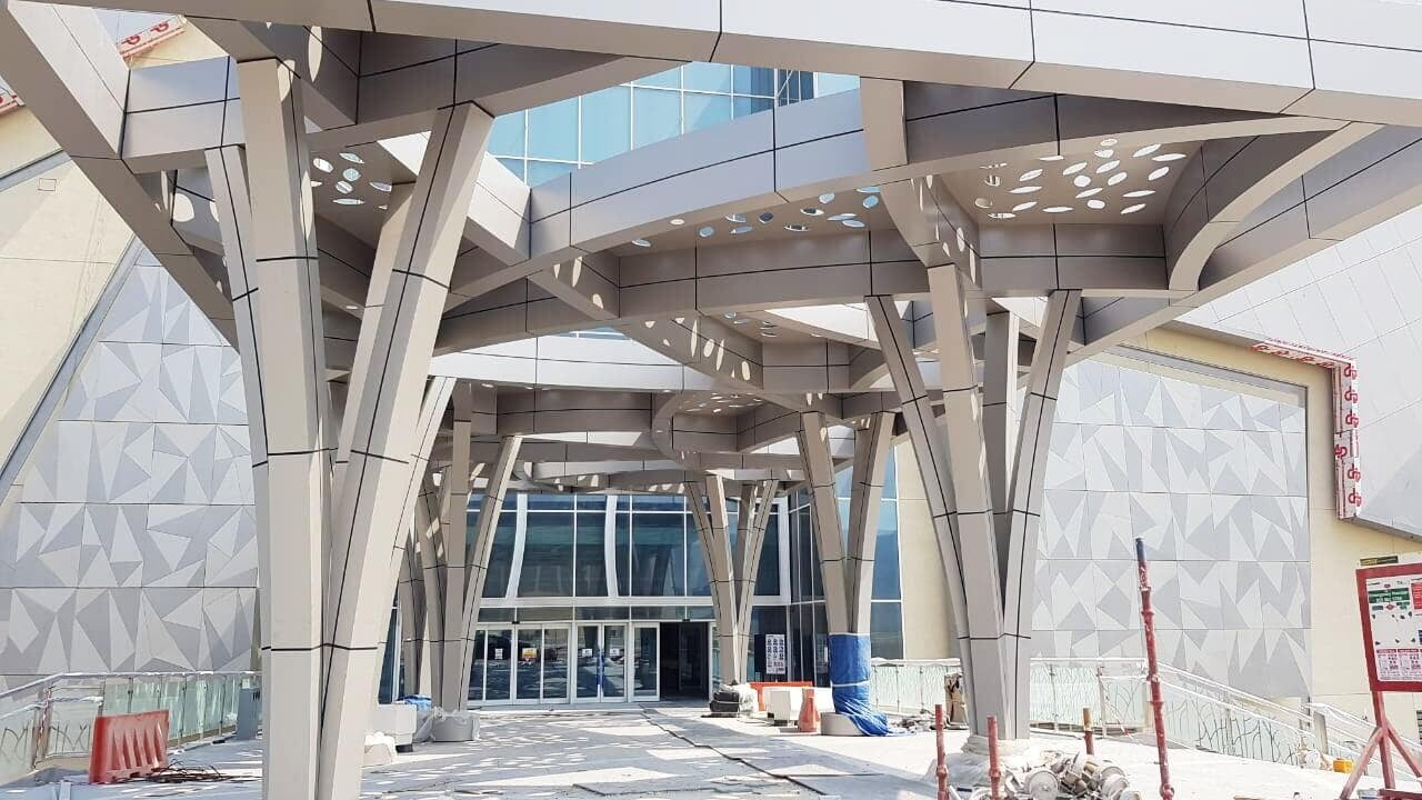 Reem Mall Abu Dhabi clad with ALUCOPANEL A2, photo 5