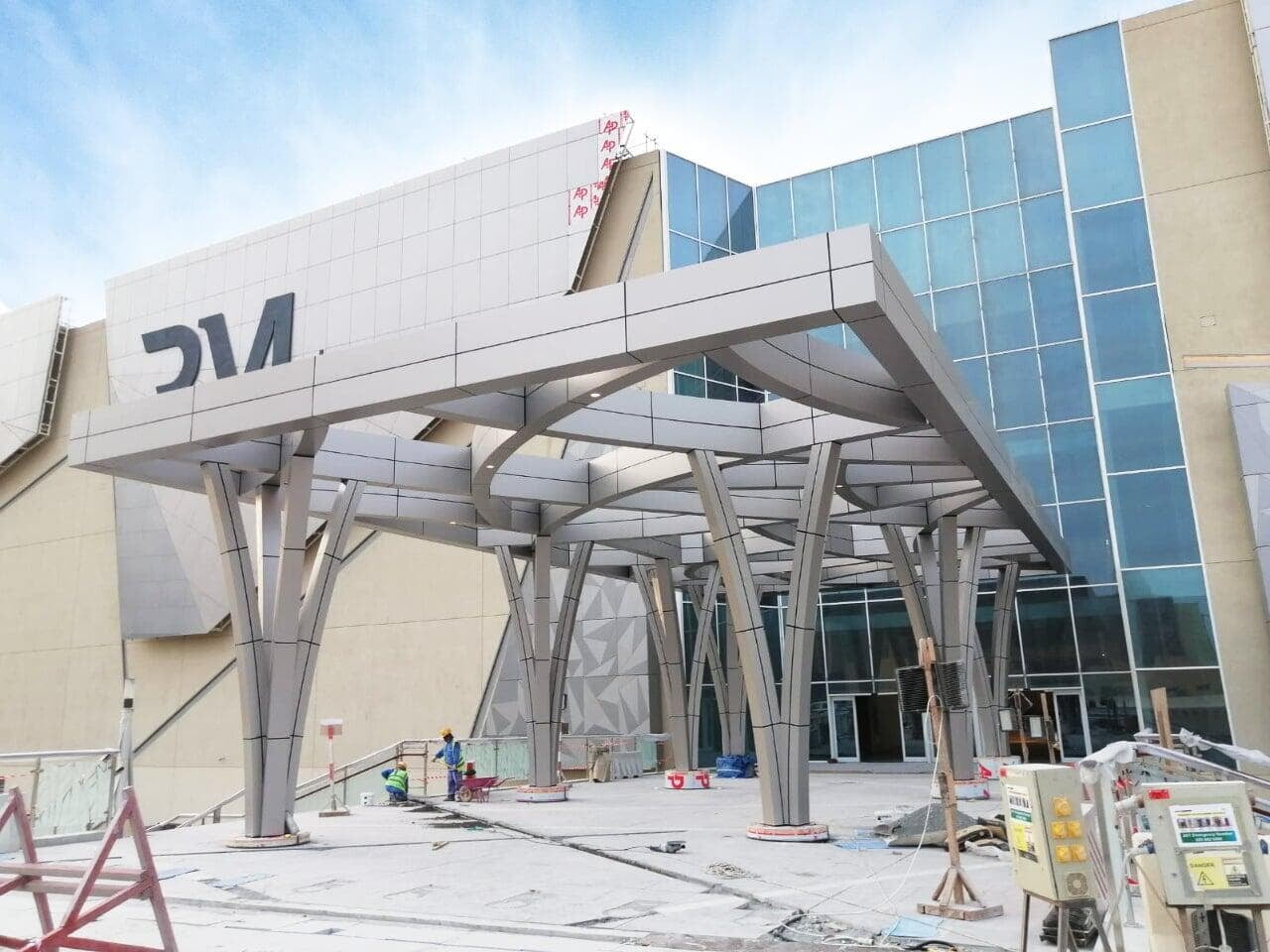 Reem Mall Abu Dhabi clad with ALUCOPANEL A2, photo 4