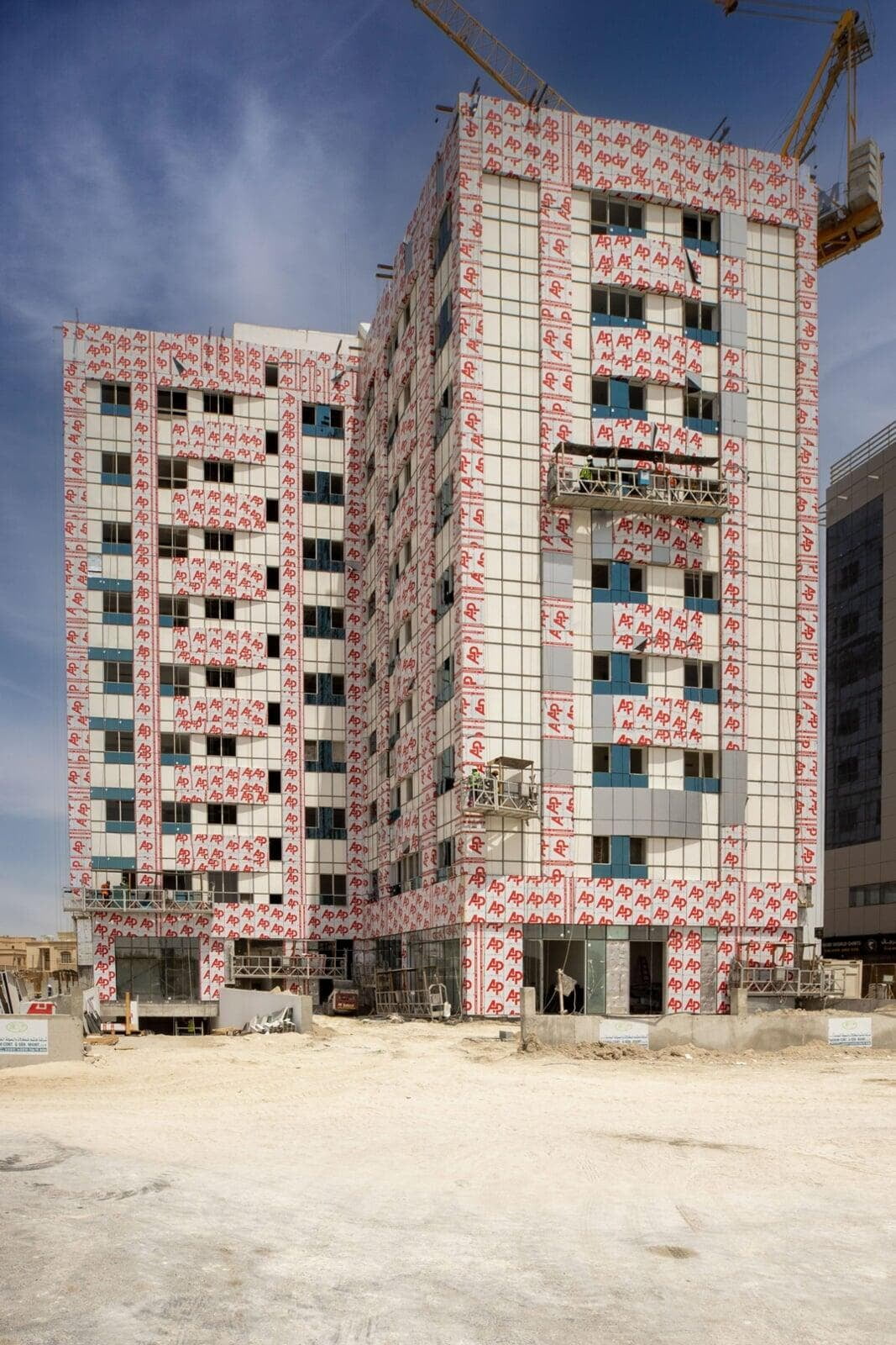 Residential building Khalifa City clad with ALUCOPANEL A2, photo 6