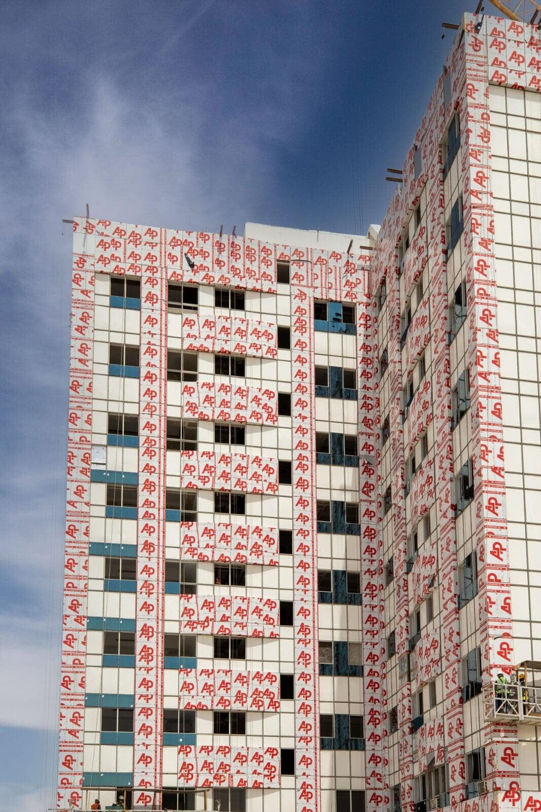 Residential building Khalifa City clad with ALUCOPANEL A2, photo 7
