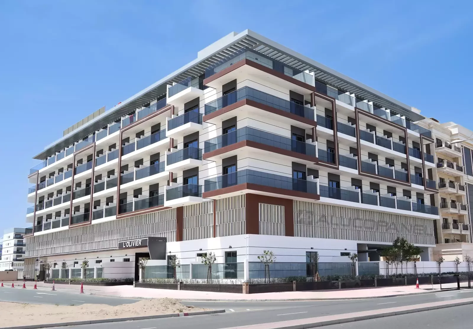 Residential and Commercial Building, International City, Dubai