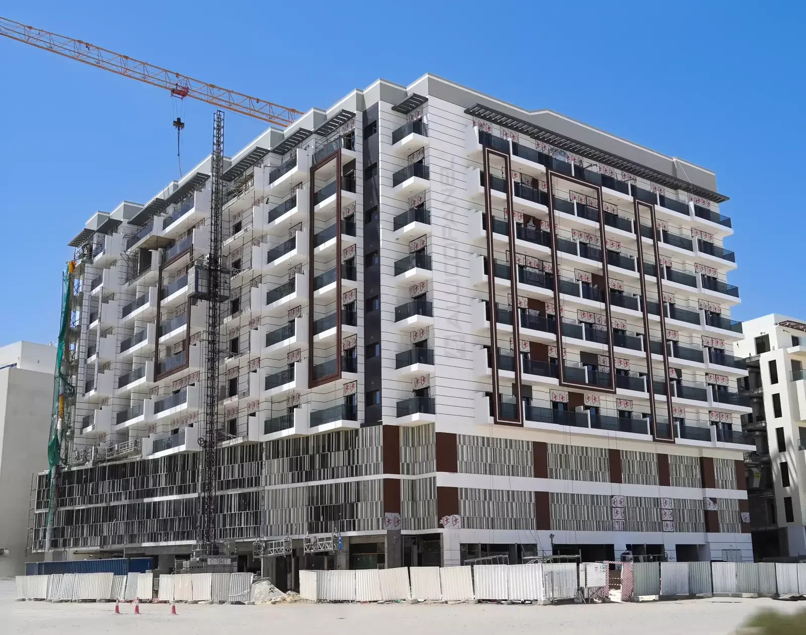 Residential and commercial building International City clad with ALUCOPANEL A2, photo 3