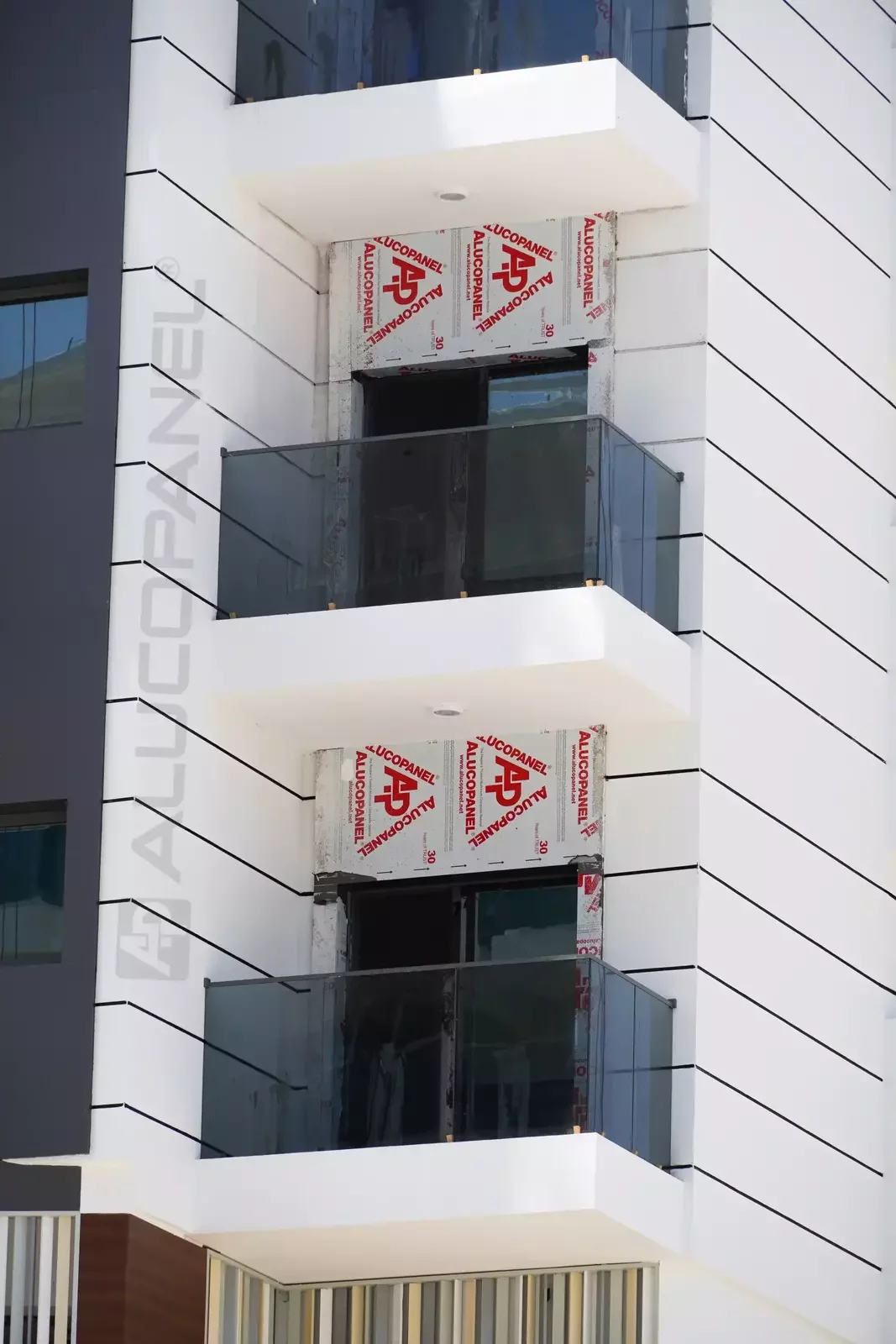 Residential and commercial building International City clad with ALUCOPANEL A2, photo 4