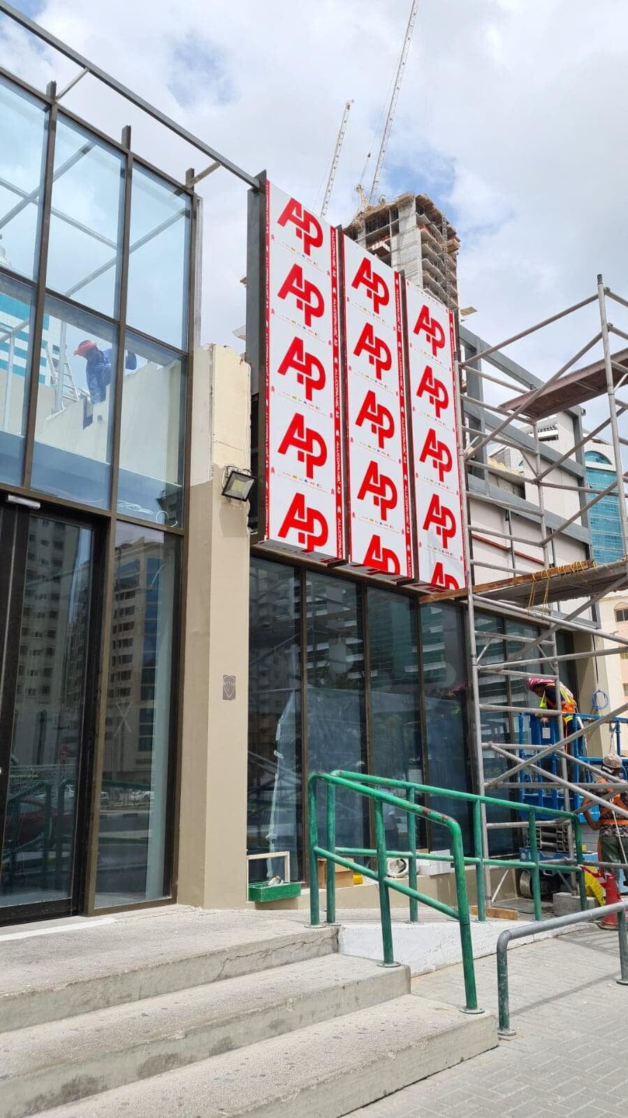 Spinneys King Faisal Road Sharjah clad with ALUCOPANEL A2 Medium Bronze, photo 4