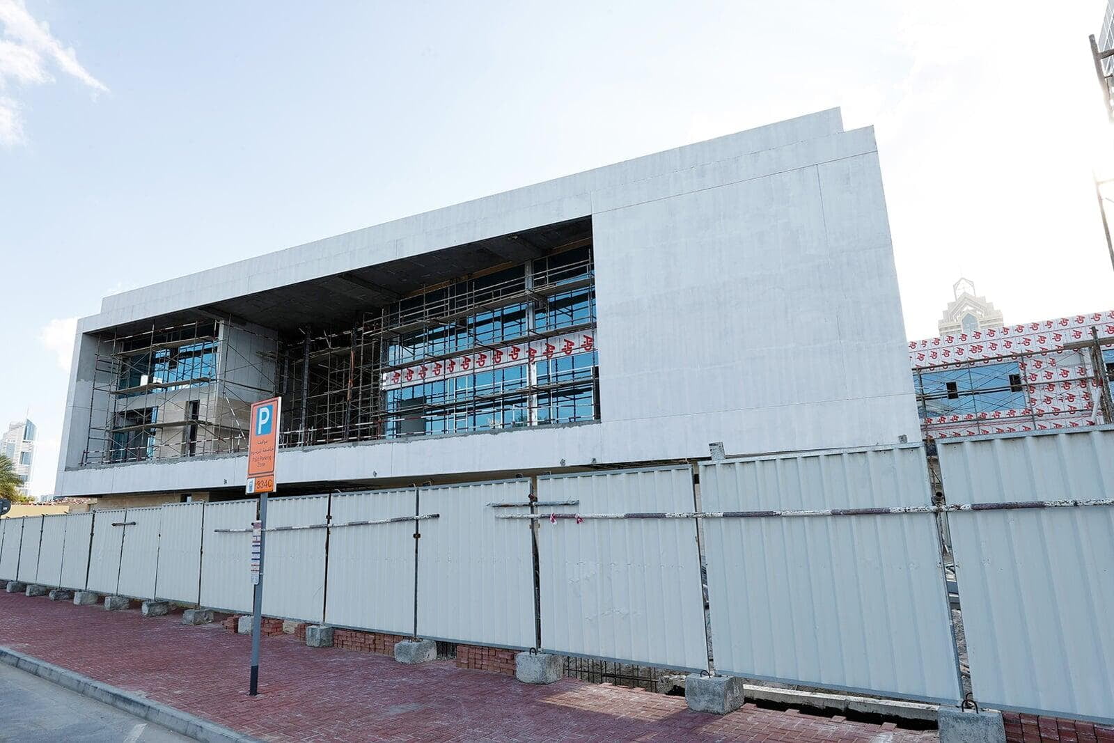 Zeicef School Al Satwa clad with ALUCOPANEL A2 Smoke Silver, photo 5